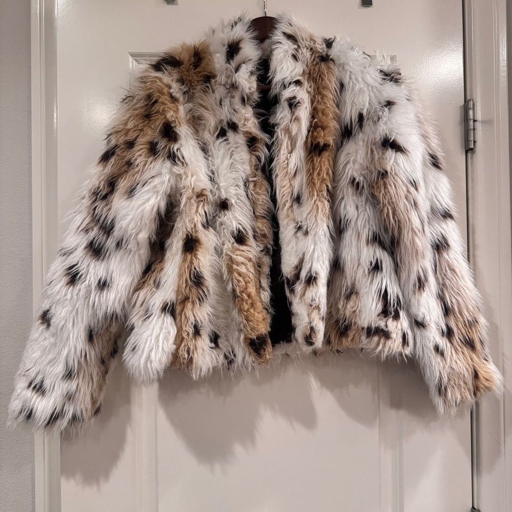 VELVET HEART Avril Leopard Snow Jacket Faux Fur Size Small with Clasps - Picture 4 of 16
